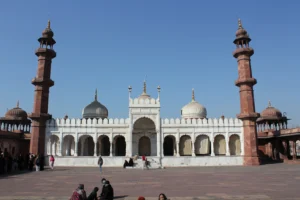 Moti Masajid